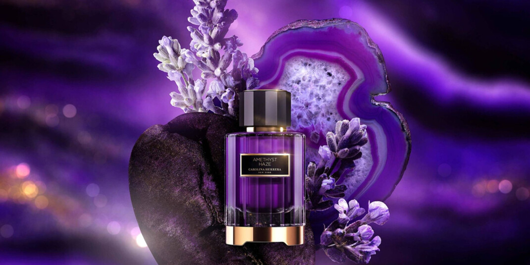 Carolina Herrera Amethyst Haze. Духи Carolina Herrera сиреневые. Ароматы ночи цветы. Carolina Herrera фиолетовые.