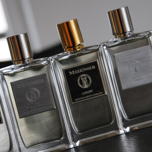 Альберто Морийяс в рамках проекта Mizensir выпустил аромат Anticonformiste