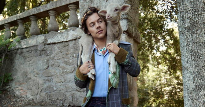 Музыкант Гарри Стайлз стал лицом аромата Gucci Mémoire d'une Odeur