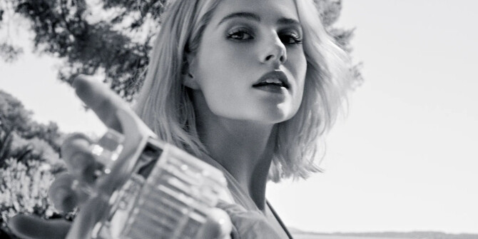 Chloé переосмысляют свой бестеллер в новом Signature Lumineuse