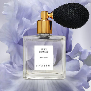 Дизайнер Шалини Кумар представила Iris Lumiere в формате духов