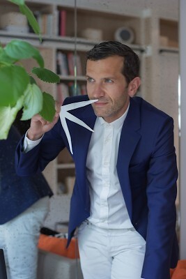 Ян Ванье, старший парфюмер