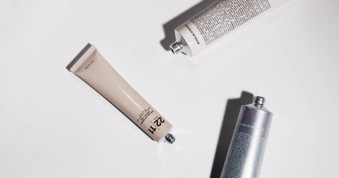 Пряник, юдзу и «Твин Пикс»: 8 российских бьюти-брендов с нескучными отдушками