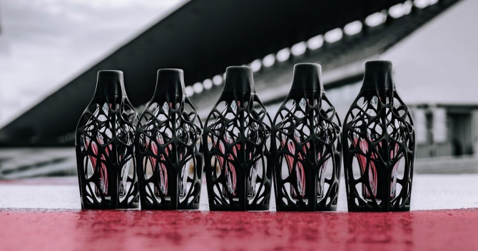 Formula 1 представила серию ароматов в футуристичных флаконах