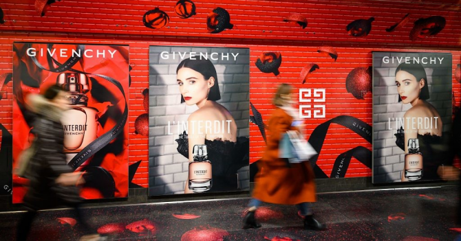 Givenchy представили фланкер L'Interdit Eau de Parfum Rouge