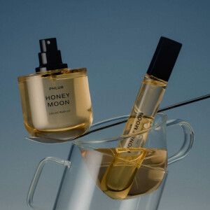 Phlur анонсировали старт продаж цветочно-гурманского аромата Honey Moon