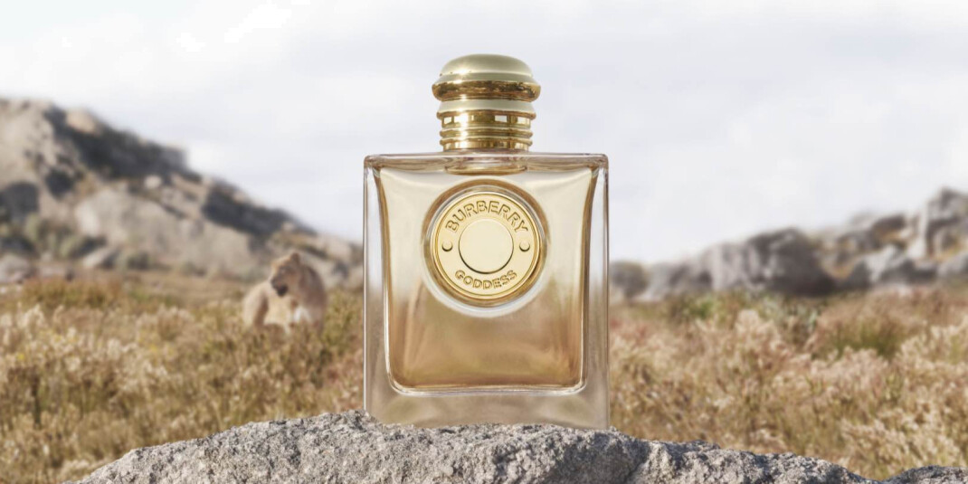 Burberry официально представили рекламную кампанию Goddess с Эммой Макки