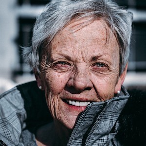 Духи для женщины 60 лет