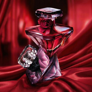 Lancôme представляют новый аромат La Nuit Trésor Rouge Drama