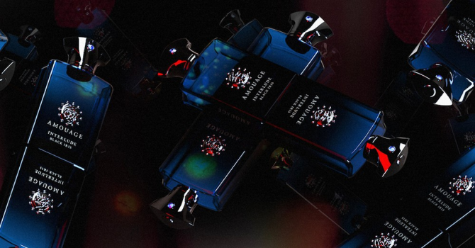 Interlude Black Iris Man от Amouage: тёмно-синий, почти чёрный