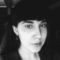 Анна Иванова