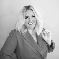 Аманда Бузе