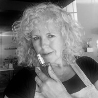 Лори Арбутнот