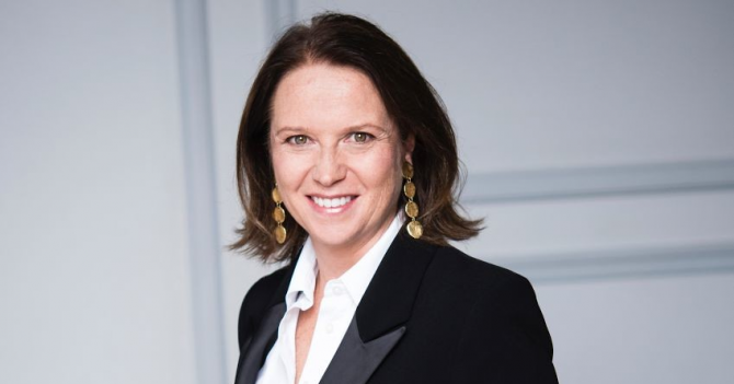 Парфюмер Калис Беккер стала кавалером французского ордена Искусств и литературы