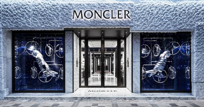 Moncler анонсировали запуск парфюмерной линии