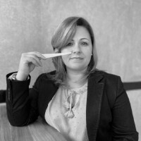 Элизабет Оливейра