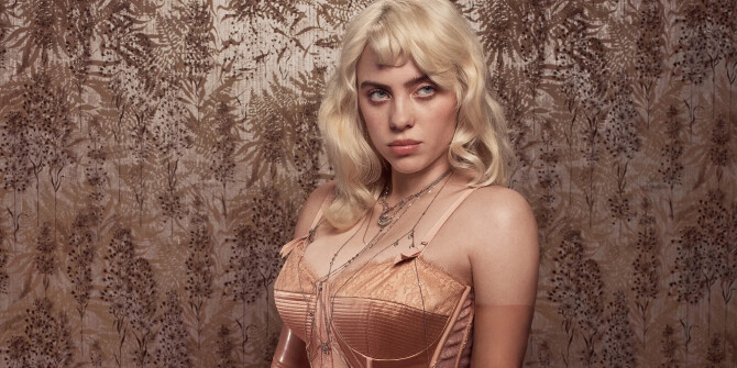 Билли Айлиш только что анонсировала свой третий аромат — он пахнет металлом