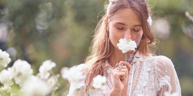 Massimo Dutti посвятили коллекцию Blooming самым знаменитым цветам в мире парфюмерии