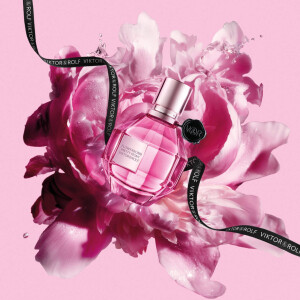 Viktor & Rolf анонсировали выход нового аромата Flowerbomb Pretty Peony