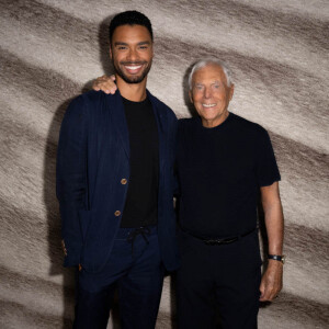 Giorgio Armani представили мужской аромат Armani Code Parfum