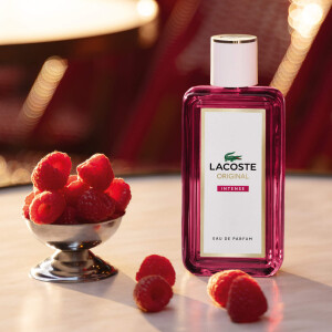 Новое издание Lacoste: женская композиция Original в концентрации Intense