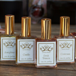 Интервью с JoAnne Bassett (Джоан Бассетт), создателем натуральной парфюмерии