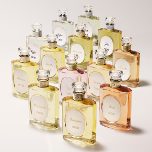 Месяц на Aromo: новинки Pitti Fragranze, возвращение знаковых композиций, крупные осенние запуски
