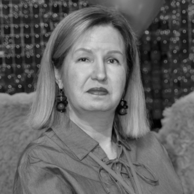 Лана Леонис