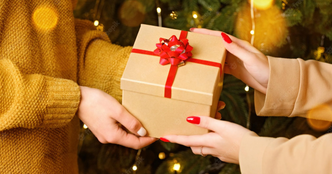 Ваниль, айва и ангелы: ароматные подарки для дома и не только