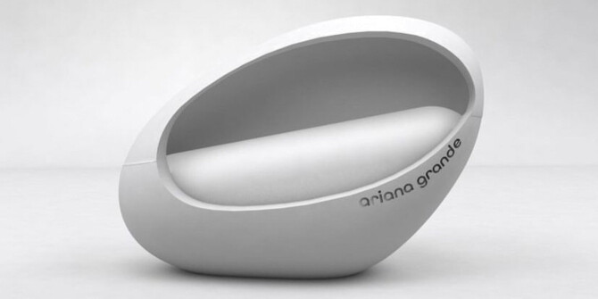 В духе 1960-х: Ариана Гранде показала ароматы Mod Vanilla и Mod Blush