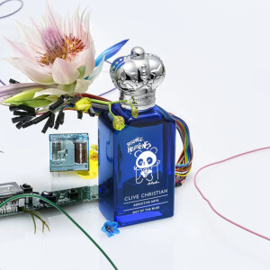 Strange Heavens Out Of The Blue – новый аромат от Clive Christian