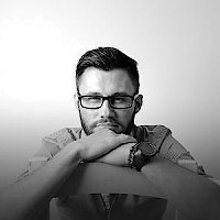 Джастин Джеймс