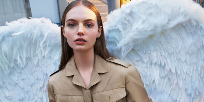 Burberry представили фланкер Her Elixir