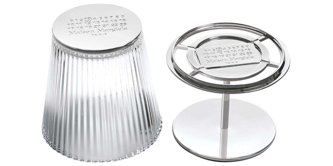 Maison Margiela представили подсвечники в виде ламп для интерьерных ароматов