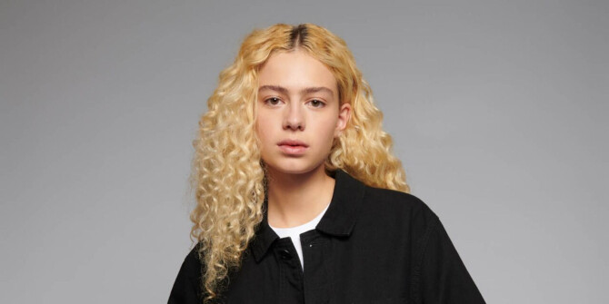 Byredo в коллаборации с Le Laboureur выпустили куртку с логотипом своего бренда