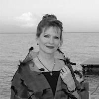 Дороти МакКолл