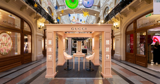 В ГУМе открылся подиум Gucci Beauty — с парфюмерией и линейкой помад