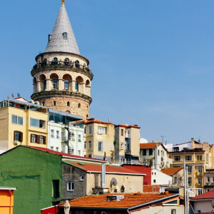 Антиквариат и устрицы с лимонным соком: карта запахов Стамбула