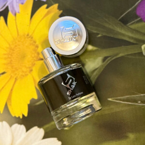 Shaik №17: Древесная классика с современным характером