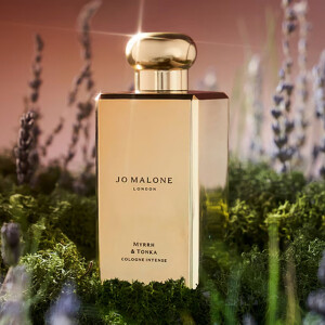 Myrrh & Tonka в золотистом флаконе — лимитированный выпуск от Jo Malone