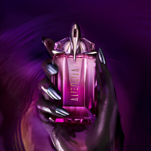 Mugler представляют новый фланкер популярного аромата Alien с приставкой Pulp