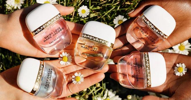 Marc Jacobs выпустили коллекцию ароматов Daisy Petals в мини-формате