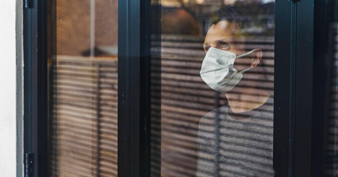 Мы сегодня дома: как самоизоляция меняет парфюмерные привычки 