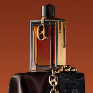 Квентин Биш создал новый аромат Burning Leather для Rabanne