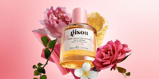 Gisou пополнили коллекцию продуктов дымкой Honey Infused Hair Perfume Wild Rose