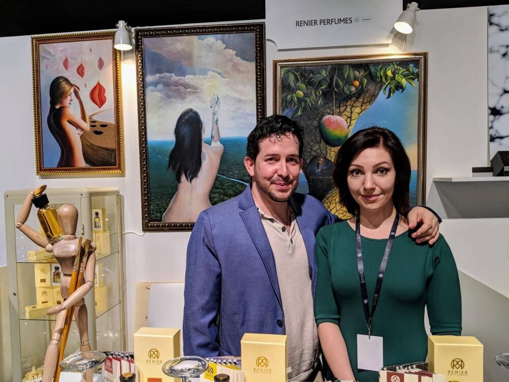 Основатели Renier Perfumes: кубинский художник Ренье Мендес и его супруга Основатели Renier Perfumes: кубинский художник Ренье Мендес и его супруга