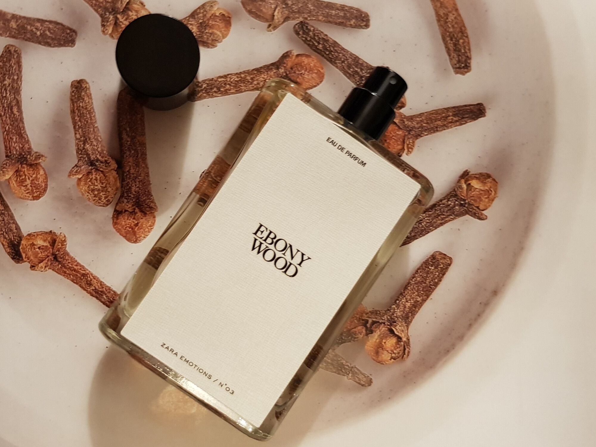 Zara Ebony Wood (2019) Фото автора