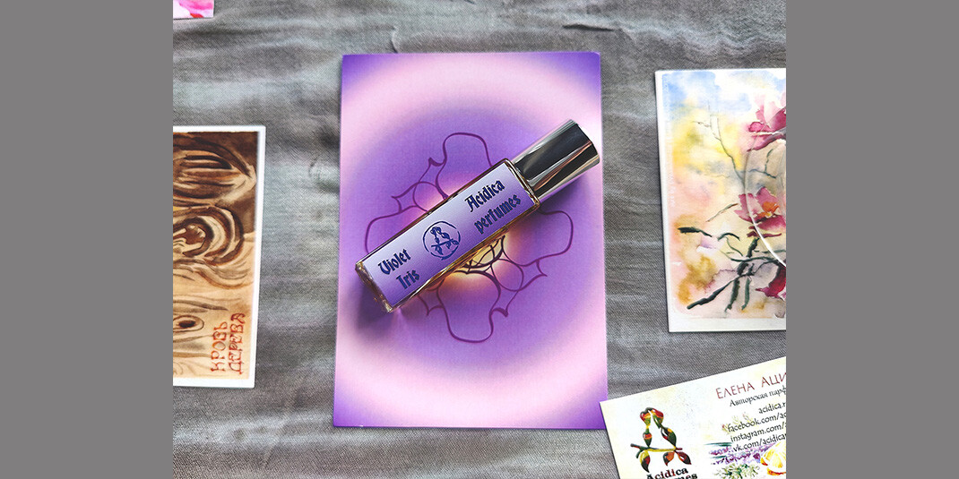 Violet iris от Acidica perfumes