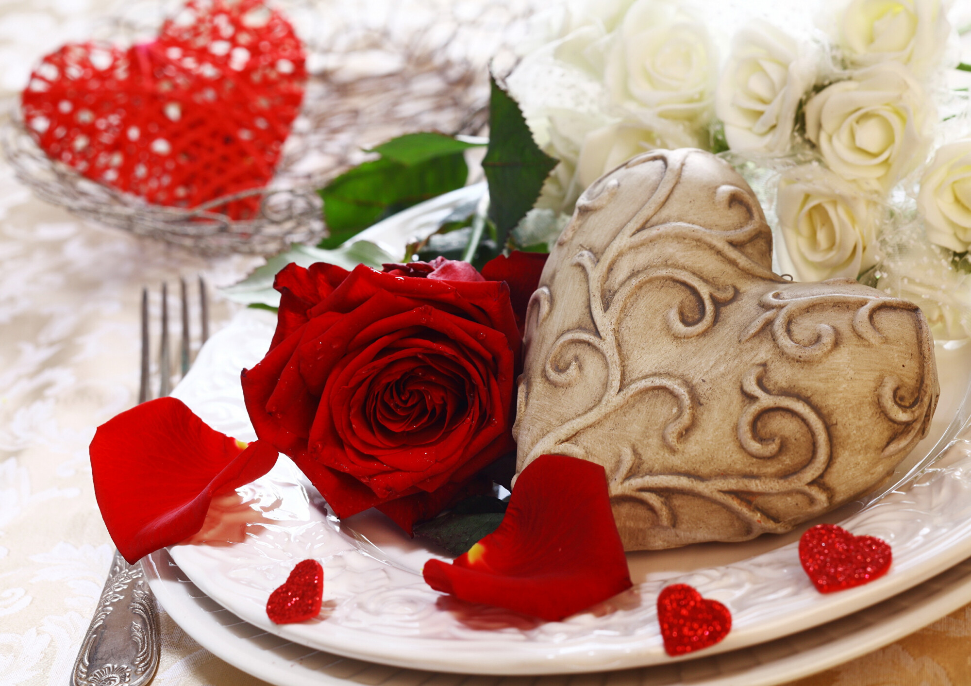 Valentine's roses. С днем влюбленных. Романтичный букет. Цветы романтика. Розы сердечком.