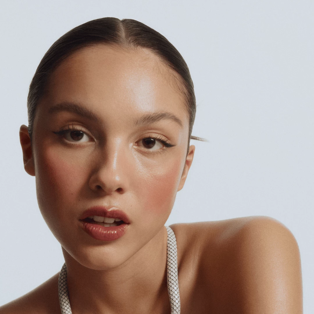 Новое за неделю: Кьяра Ферраньи, рост Hermès и новая кампания Glossier Новое за неделю: Кьяра Ферраньи, рост Hermès и новая кампания Glossier